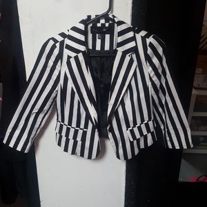 Forever 21 crop top jacket black and white striped